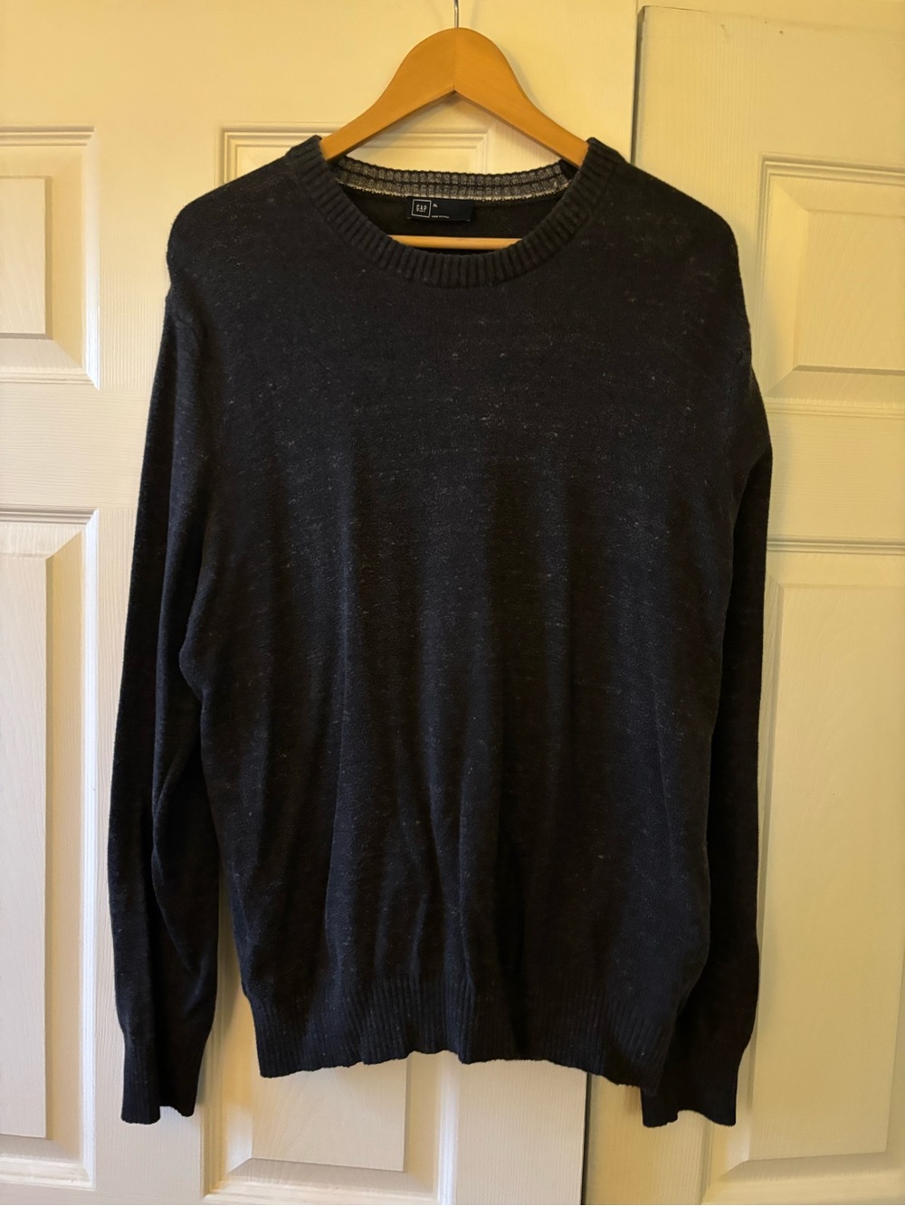 Vintage GAP Men's Crewneck Sweater - Dark Navy